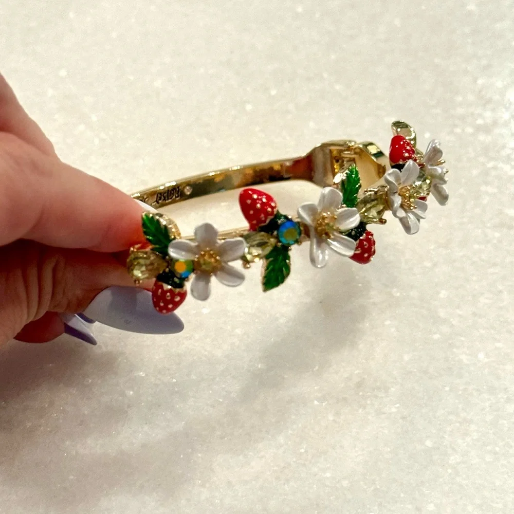 NWOT Betsey Johnson Strawberry Bangle 🍓 - Picture 2 of 3